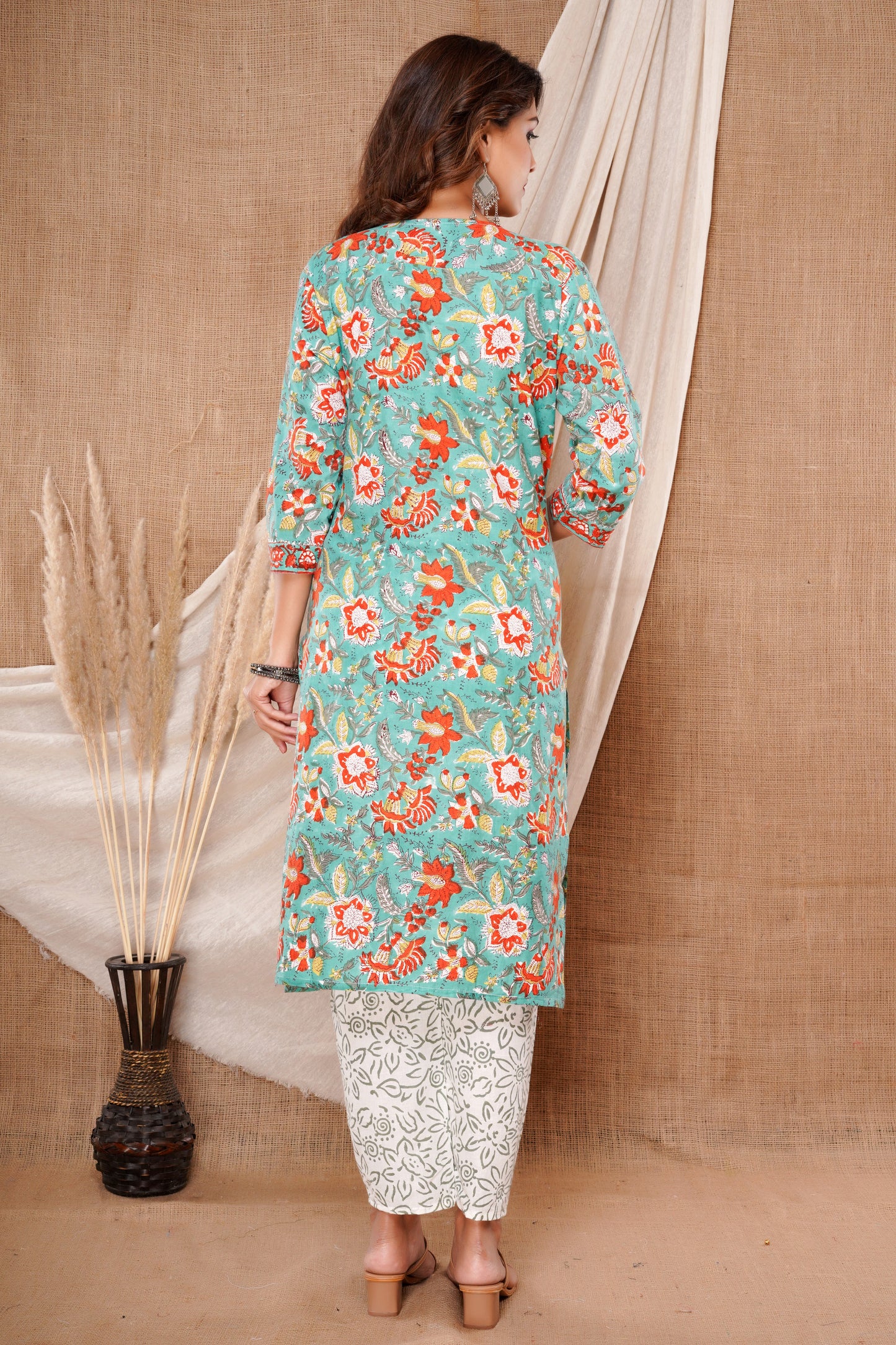 Pure Cotton Fabric Kurta, Pant And Dupatta Set.