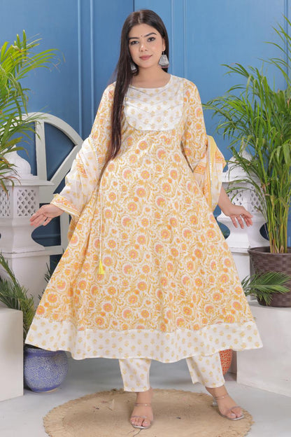 Anarkali Pattern Kurta, Pant And Dupatta Set.